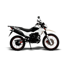 Cargar imagen en el visor de la galería, MOTOCICLETA COLOR BLANCO MATT 250 C.C. TRECK