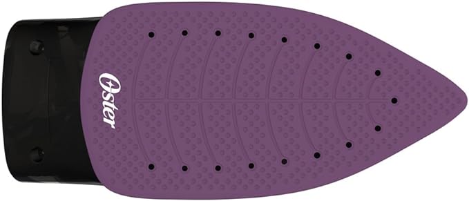 Plancha de vapor Oster con suela de cerámica morada y avanzada tecnología de vapor gcstae6502-013